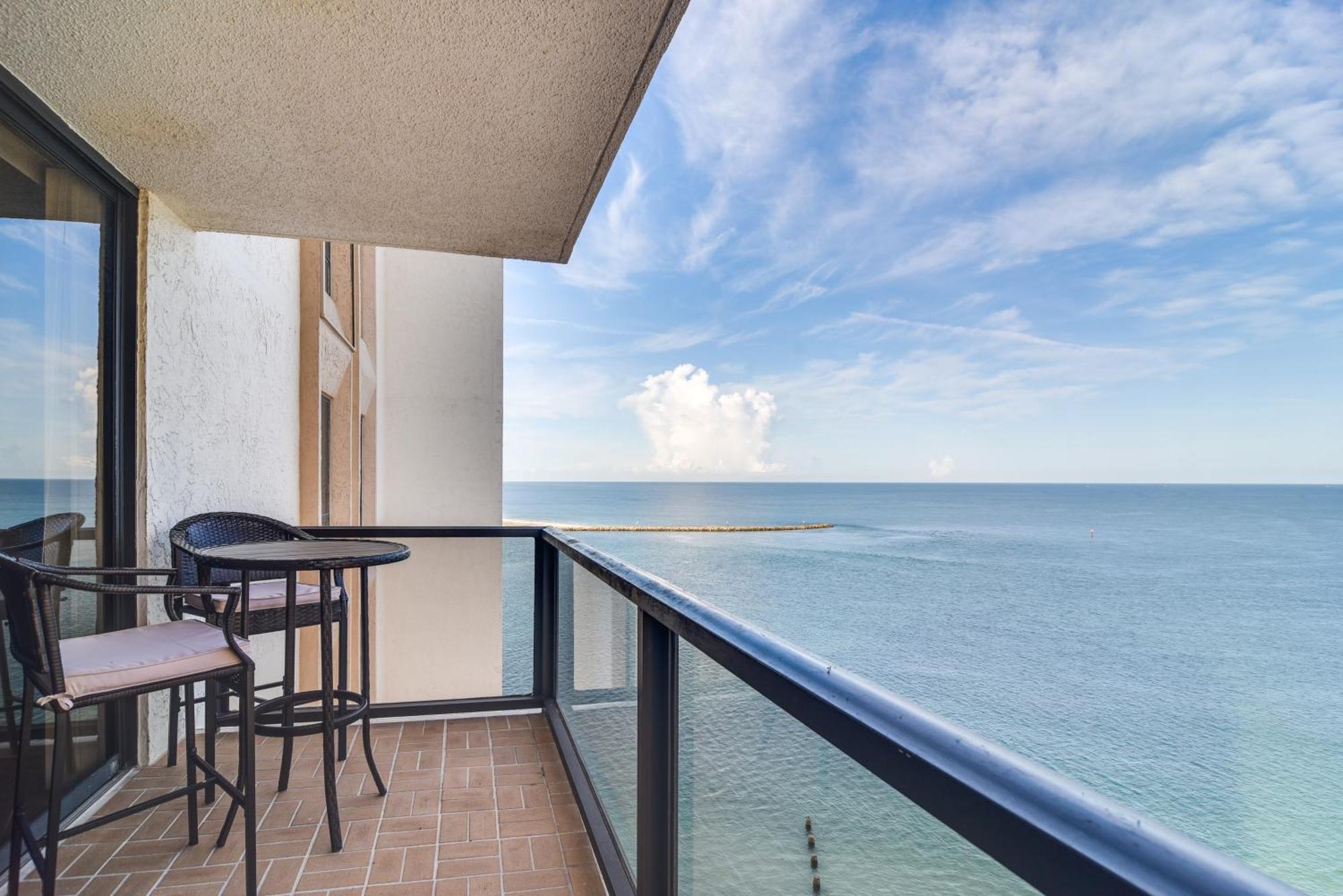 קלירווטר ביץ' Oceanfront Condo With Balcony And Stunning Views! מראה חיצוני תמונה